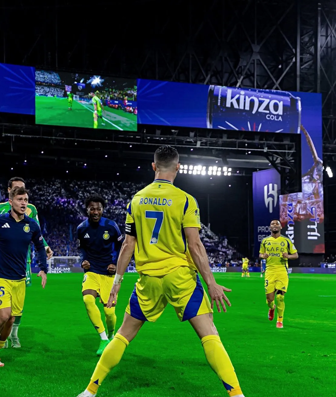 Kaiyun-包含掘金不断突破！，C罗连续十场比赛得分超过重返赛场气势如虹延续的词条