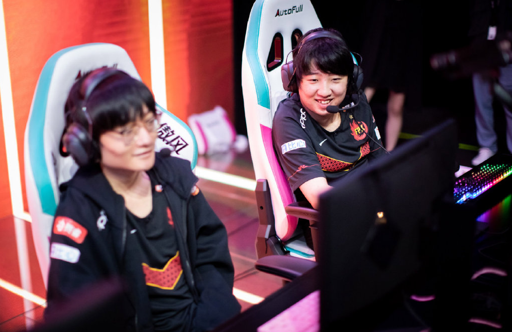 开云体育-Doinb爆冷击败雄鹿，突破纪录引爆全场！的简单介绍